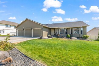 5602 Channel Dr, Yakima, WA 98901
