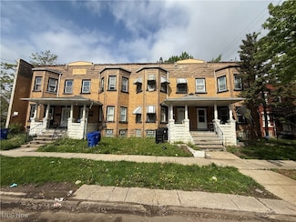 2108 W 98th St, Cleveland, OH 44102