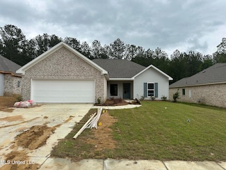 961 Riverside Ln, Pearl, MS 39208