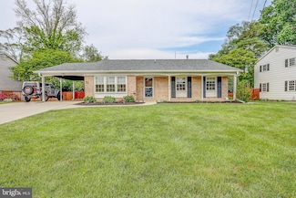 5602 Ashfield Rd, Alexandria, VA 22315