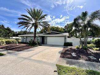 1281 Maple St SW, Largo, FL 33770