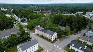 23 Mount Vernon St, Somersworth, NH 03878