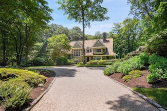 28 Stone Paddock Place, Bedford, NY 10506