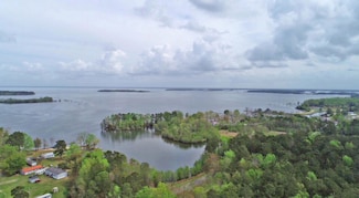 120 Rutledge Dr, Eutawville, SC 29048