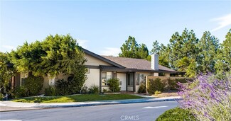 2102 E Wellington Ave, Santa Ana, CA 92701