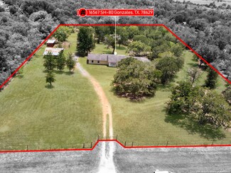 16567 Texas 80, Gonzales, TX 78629