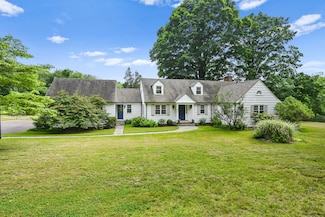 225 Dunham Rd, Fairfield, CT 06824