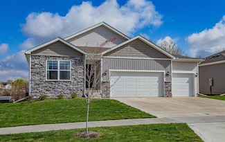 4944 Grandview Ave, Des Moines, IA 50317