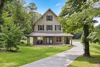 140 Wakefield Rd, Knoxville, TN 37922