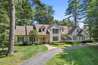 14 Honey Hollow Rd, Queensbury, NY 12804