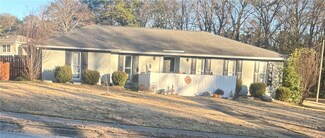1005 S Dean Rd, Auburn, AL 36830