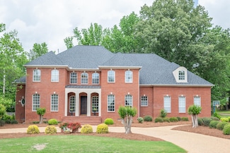 1112 Nottingham Rd, Starkville, MS 39759