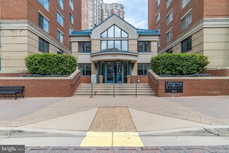 3835 9th St N Unit 1001E, Arlington, VA 22203
