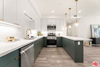 4000 Mont Clair St Unit 403, Los Angeles, CA 90018