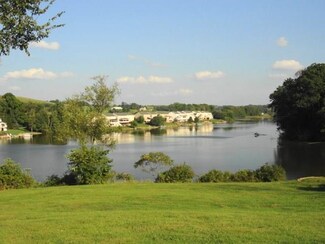 10 Lakeside Dr, McDonald, PA 15057