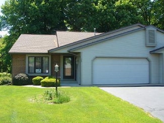 879 Harvest Dr Unit 43, Holland, MI 49423