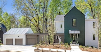 135 Cedarwood Ln, Roswell, GA 30075