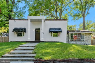 426 Merritt Dr, Mount Holly, NJ 08060