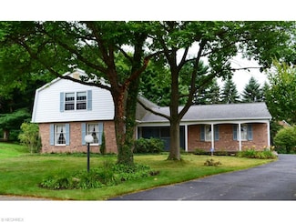 361 Pheasant Run Cir NW, Canton, OH 44709