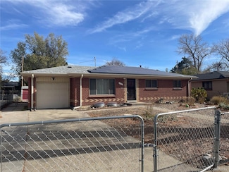 3086 Victor St, Aurora, CO 80011