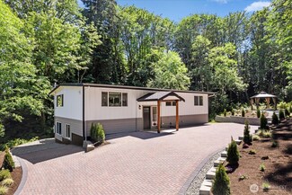 2032 N Castle Way, Lynnwood, WA 98036