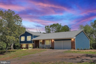 17263 Deerfield Ln, Jeffersonton, VA 22724