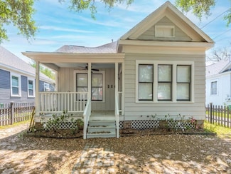 310 W 13th St, Houston, TX 77008
