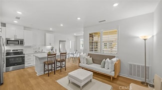 6123 Valentina Way Unit 302, Eastvale, CA 92880