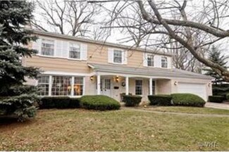 10 Cody Ln, Deerfield, IL 60015