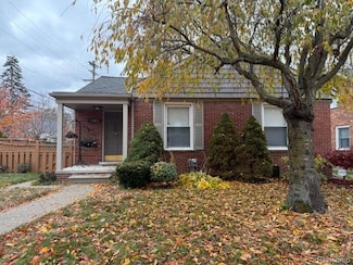 2403 Clawson Ave, Royal Oak, MI 48073