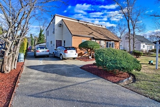 467 Carlls Path, Deer Park, NY 11729