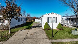 826 Thomas Ln, Angola, NY 14006