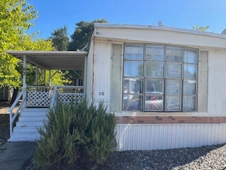 7252 Whitehouse Dr, Anderson, CA 96007