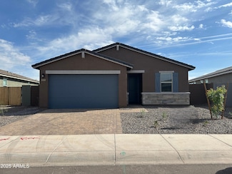 6831 W Samantha Way, Phoenix, AZ 85339