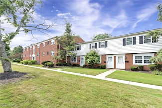 3944 Brendan Ln Unit G514, North Olmsted, OH 44070