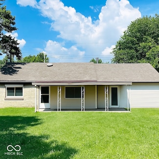 410 N 20th Ave, Beech Grove, IN 46107