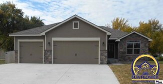 4435 SE Stone Creek Rd, Topeka, KS 66609