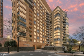 2001 15th St N Unit 410, Arlington, VA 22201