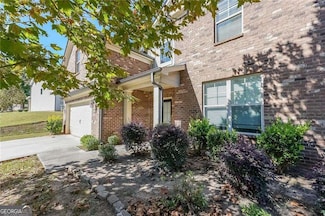 819 Still Hill Ln SE, Lawrenceville, GA 30045