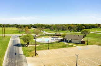 25007 S Hill Dr, Whitney, TX 76692