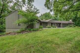 5130 Hoag Ln, Fayetteville, NY 13066