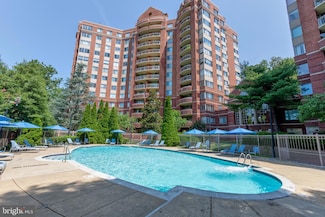 5800 Nicholson Ln, Rockville, MD 20852