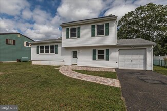 6 Spruce Dr, Little Egg Harbor Township, NJ 08087