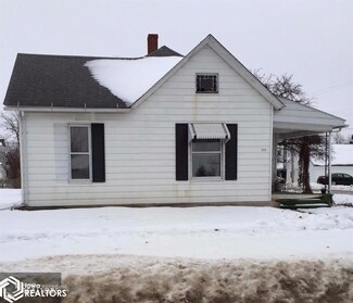 334 S Clinton St, Albia, IA 52531