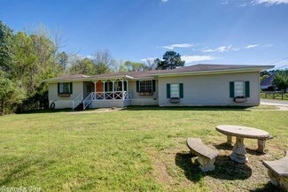 19919 E Pinnacle Rd, Roland, AR 72135