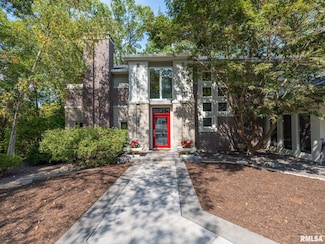 119 W Greystone Ct, Dunlap, IL 61525