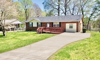 855 Lennox Rd, Clarksville, TN 37042