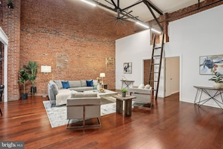 810 N Hancock St Unit 11, Philadelphia, PA 19123
