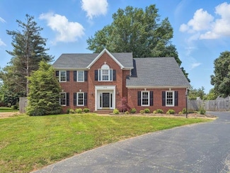 616 Chippendale Ct, Bowling Green, KY 42103