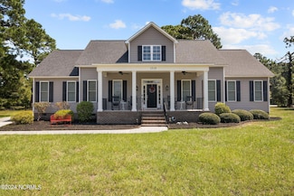 1518 Nova Ct, New Bern, NC 28560